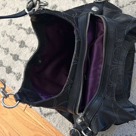 Coach purse - Picture 4 of 4